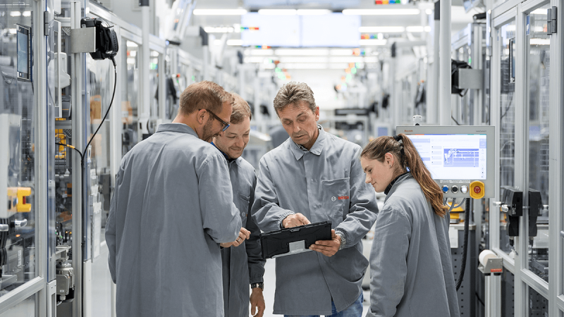 Absolute transparency during an ongoing shift